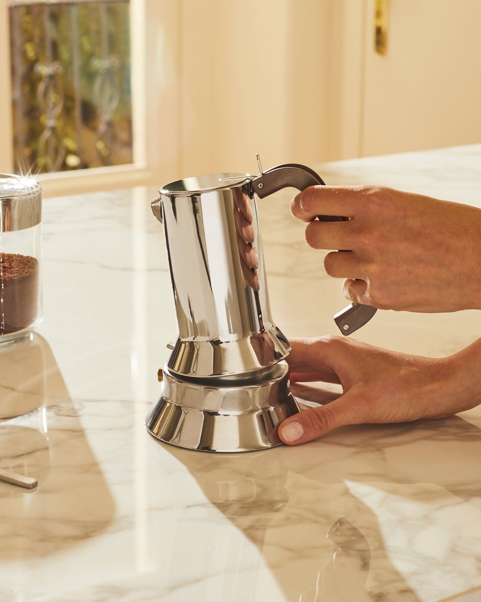 Espressomachine ontworpen door Richard Sapper 9090