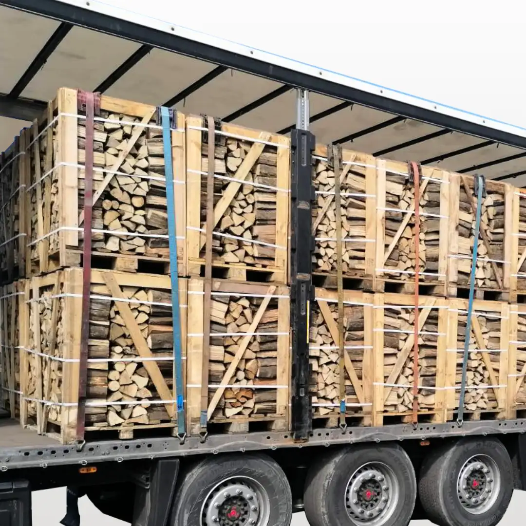 LKW Ladung Kaminholz Buche